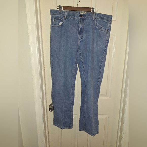 L.L.Bean jean pants size 40X32 - Picture 1 of 6